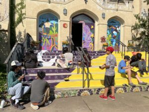 Semilla Youth Leaders Add Beauty and Community to Phillips